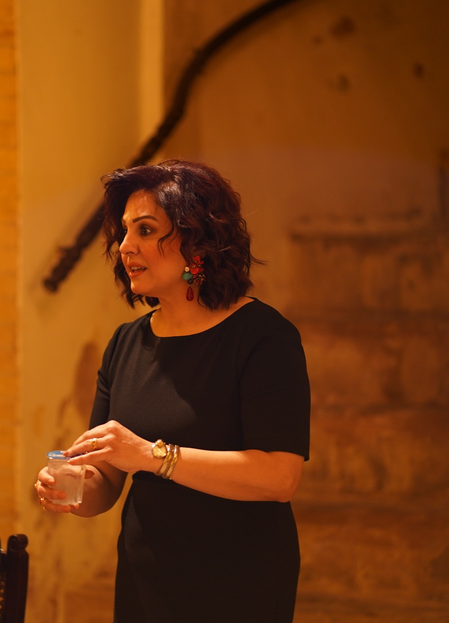 Artist at Shawaka Gallery